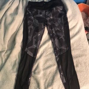 Black and white workout leggings